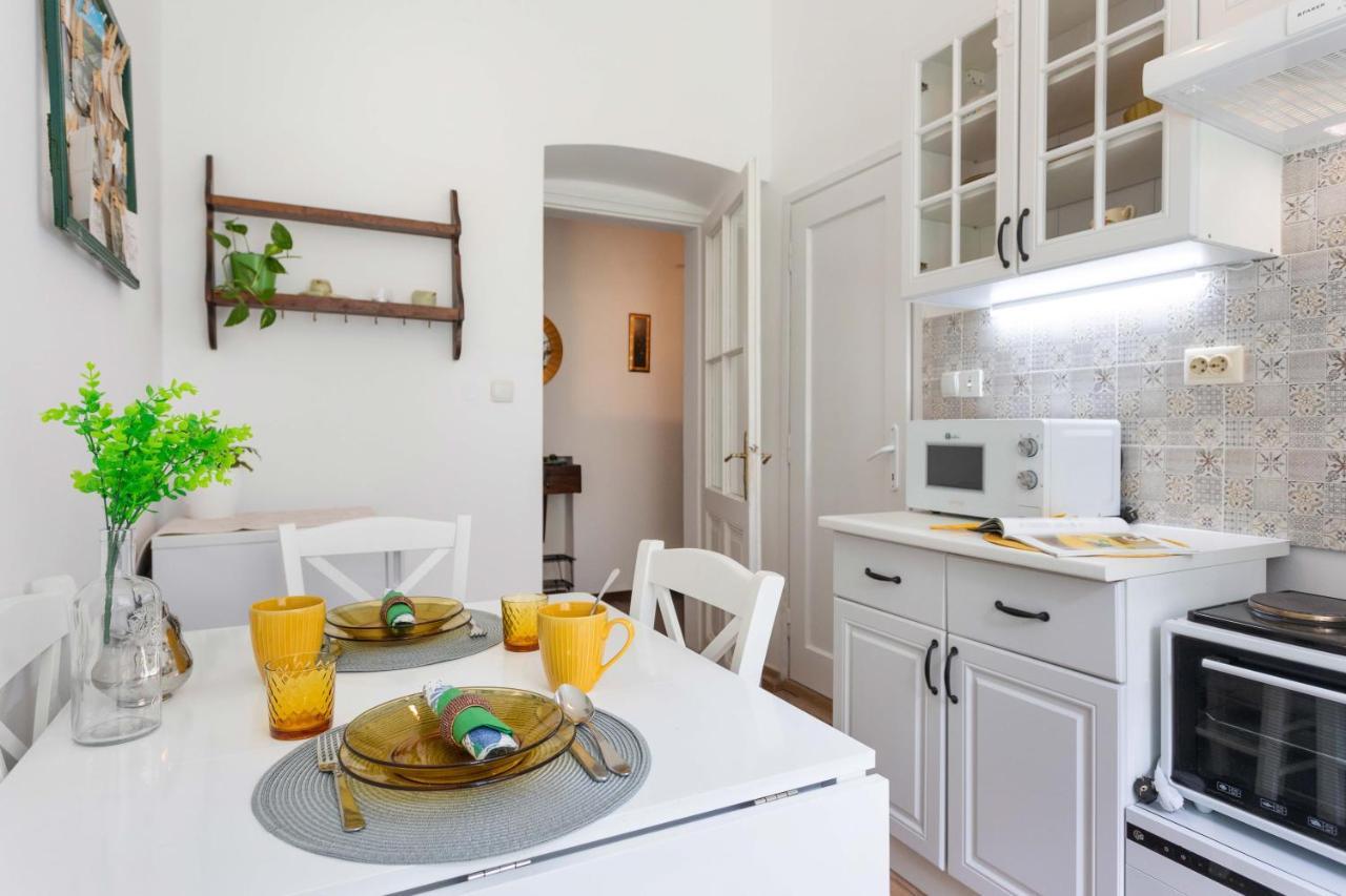Cozy And Bright 1Bdr Apartment In The City Center! Zagreb Exterior foto